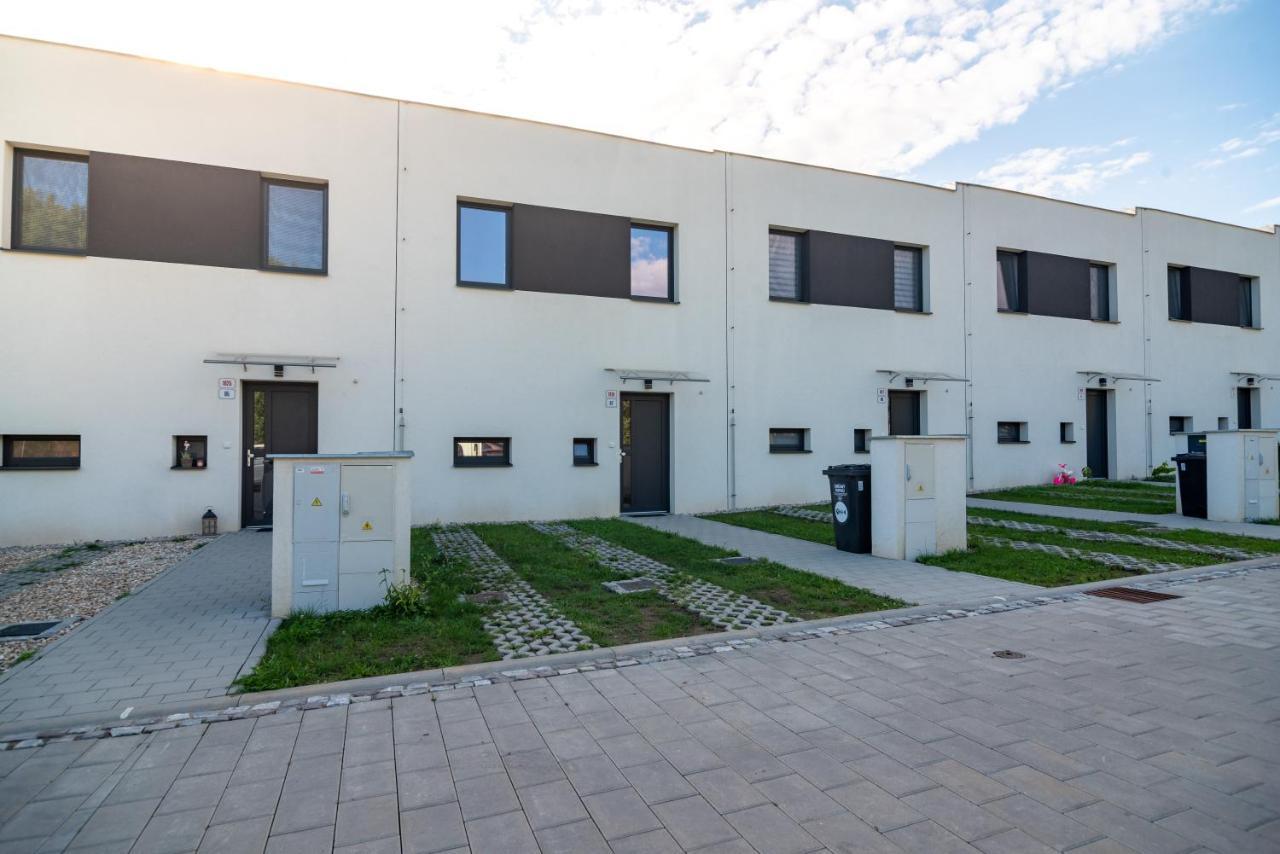 Vila 3 Bed Modern Family House In Mikulov Exteriér fotografie